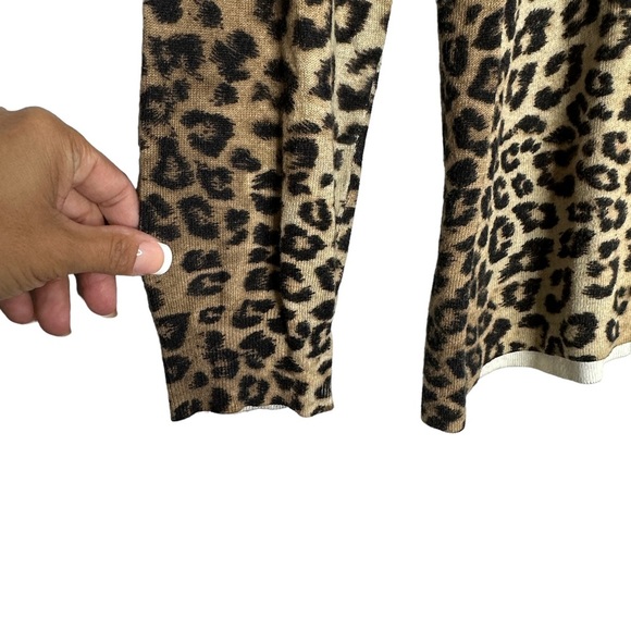 CHICO’S Animal Print Layering Tee Women’s Size Medium - Picture 4 of 8